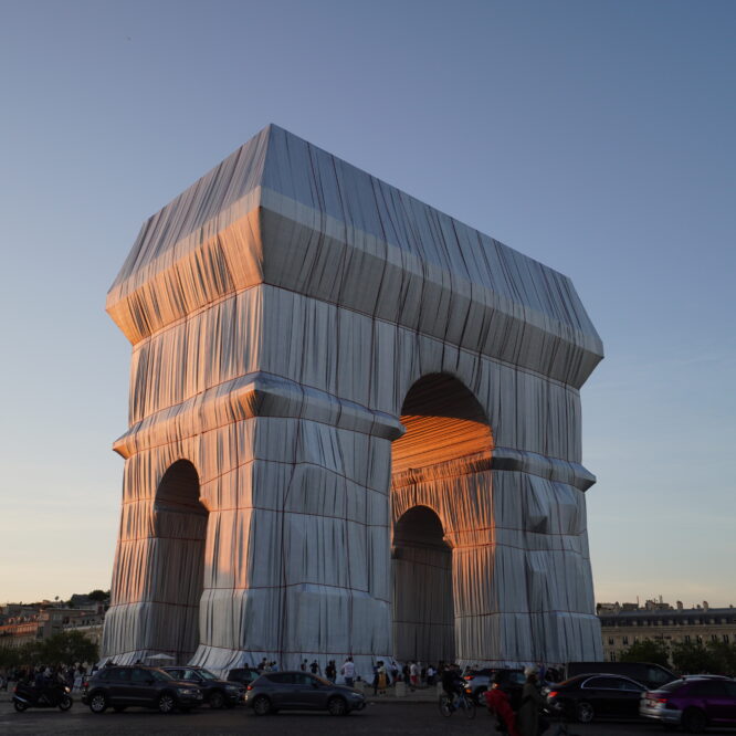 Arc de Triomphe Empaqueté, Paris